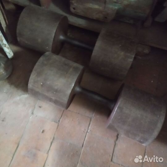 Набор гантелей