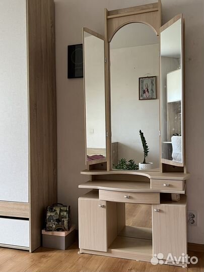 Трельяж с зеркалом