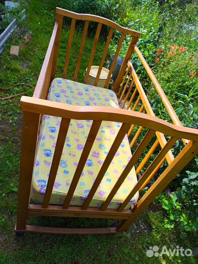 Детская кроватка