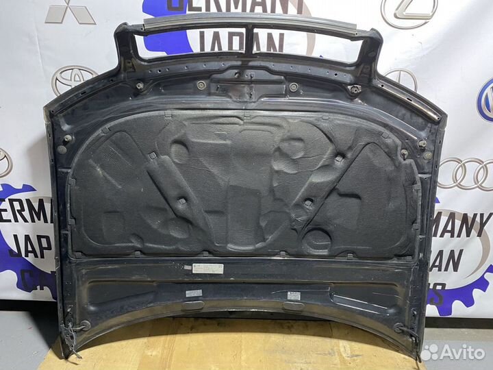 Черный капот Audi A4 B6