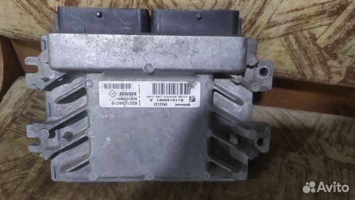 Renault Logan блок управления двигателя, эбу