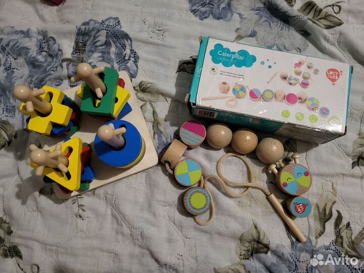 Развивающие игрушки пакетом