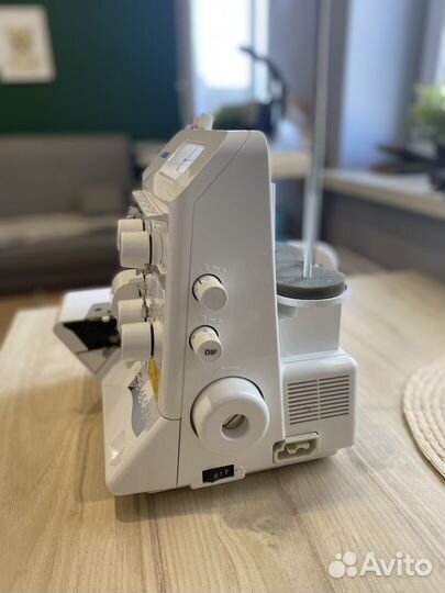 Оверлок для швейной машины