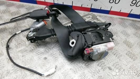 Ремень безопасности с пиропатроном сиденья передне