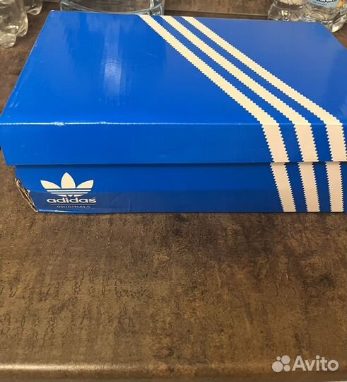 Кроссовки adidas