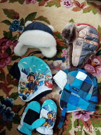 Шапки, варежки, перчатки, шарфы