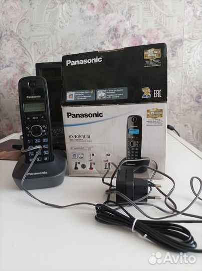Цифровой беспроводной телефон Panasonic