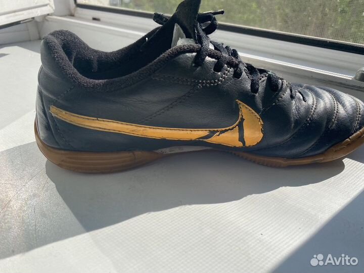 Футзалки nike 37.5 размера