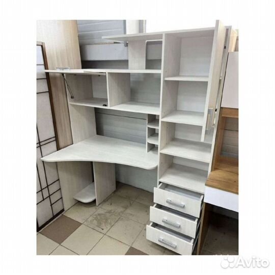 Новый рабочий уголок, компьютерный стол