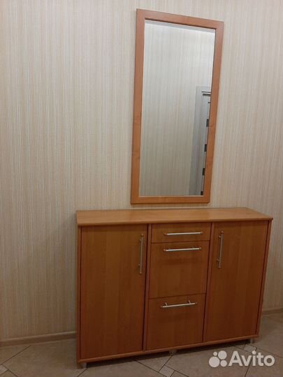 Обувница с зеркалом