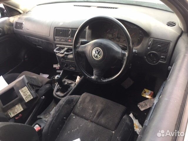 Разбор на запчасти Volkswagen Golf 4