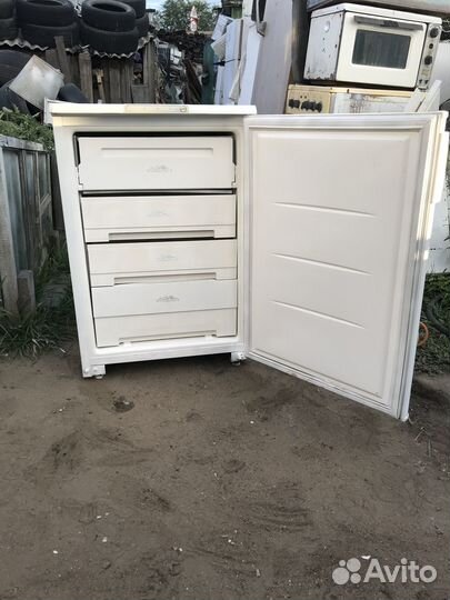 Морозильник Бирюса