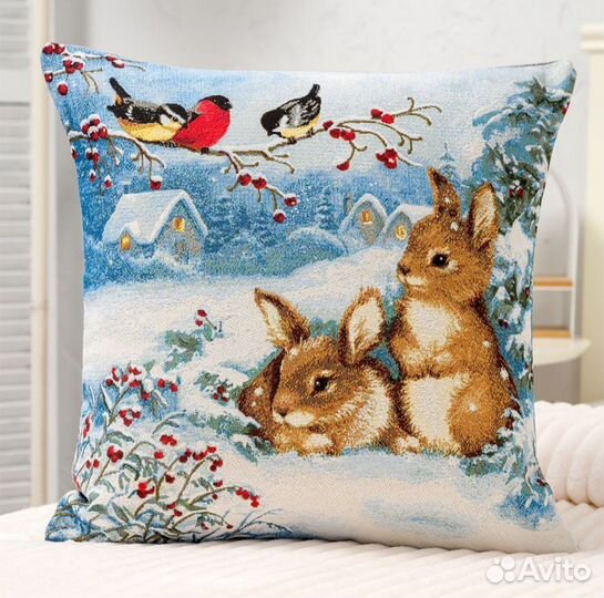 Наволочка гобеленовая с наполнителем