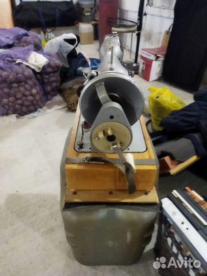 Швейная машинка