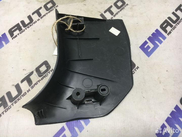 Накладка порога передняя правая Шкода Октавия тур