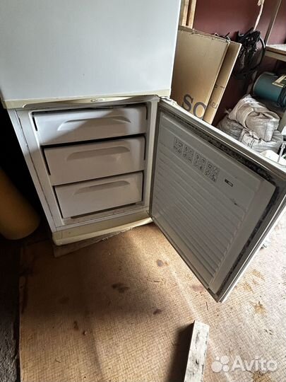 Холодильник бу стинол