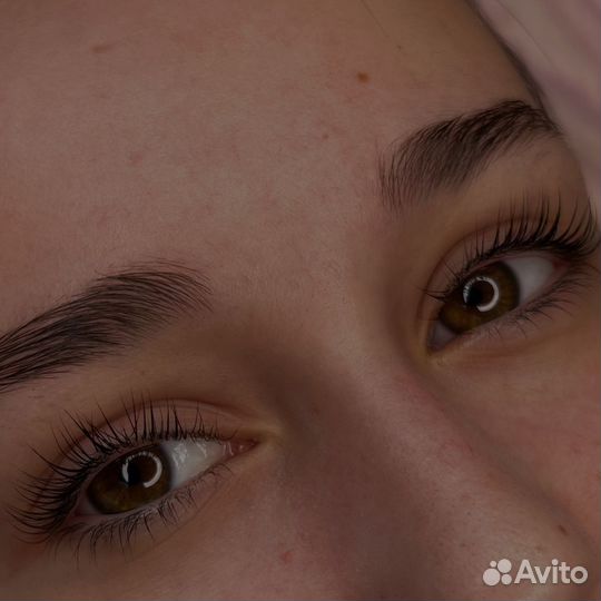 Ламинирование ресниц и оформление бровей