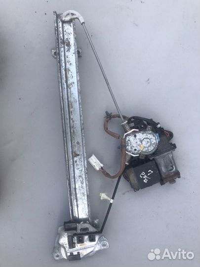 Стеклоподъемник задней двери Mitsubishi Galant 8