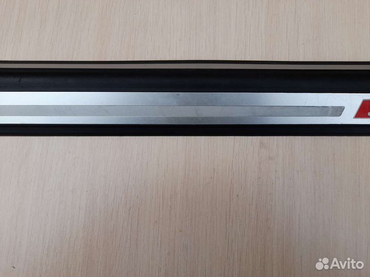 Накладка порога внутренняя передняя левая Audi Q5