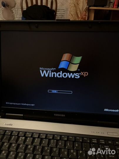 Ноутбук toshiba l40-14b