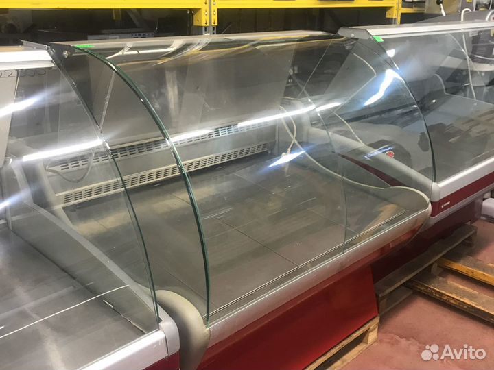 Холодильная витрина для магазина