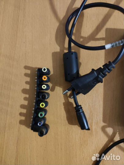 Блок питания универсальный для ноутбука