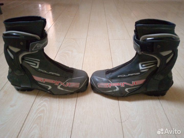 Лыжные ботинки размер 37