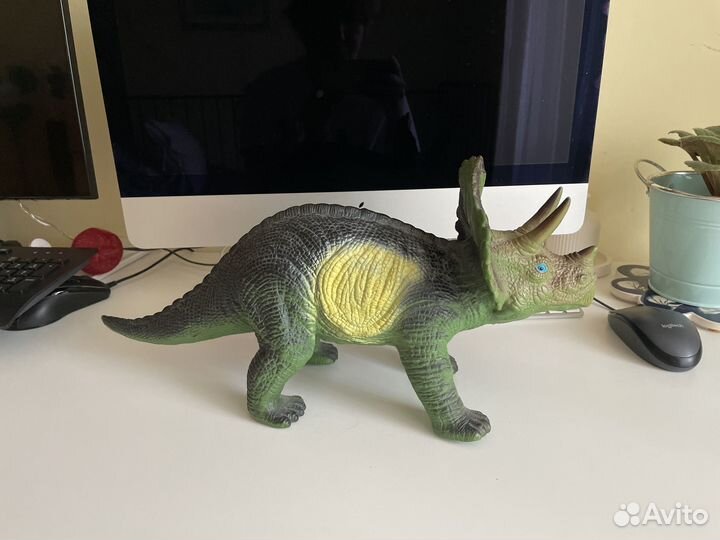 Игрушка динозавр резиновая большая