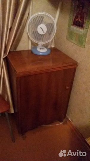 Швейная машина Чайка с ножным приводом