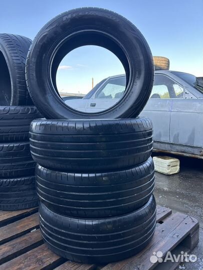 Nexen N'Fera SU1 215/60 R16 95V