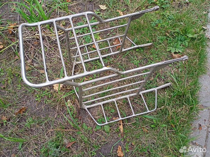 Багажник на мотоцикл