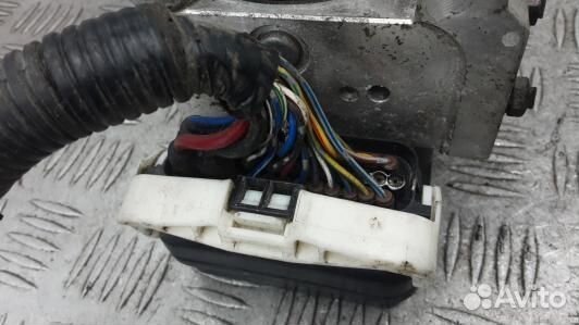 Блок ABS mitsubishi L200 K4T (HUK09KW01)