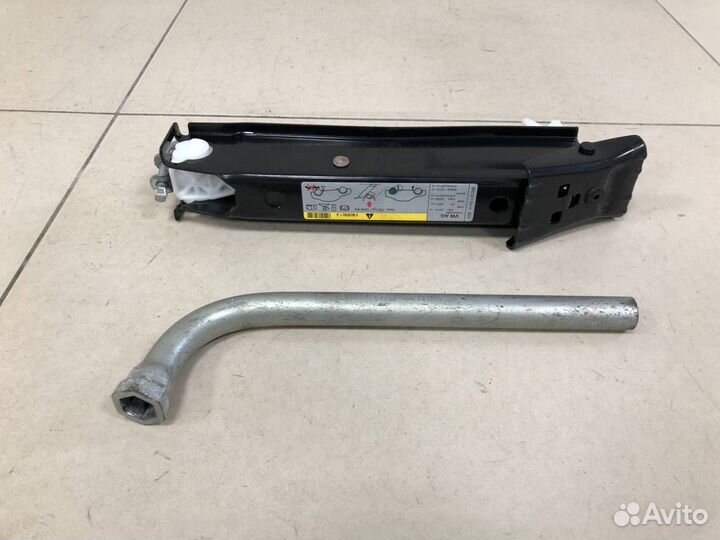 Домкрат Volkswagen Polo Sed RUS 2011