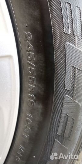 Bridgestone W300 245/55 R19