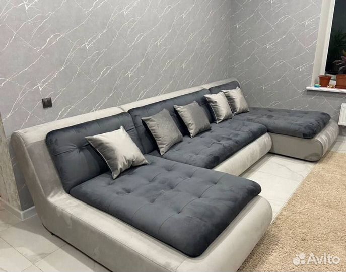 Диван с оттоманкой