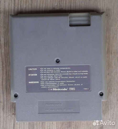 Игровые картриджи на ниндендо оригинал 1985г
