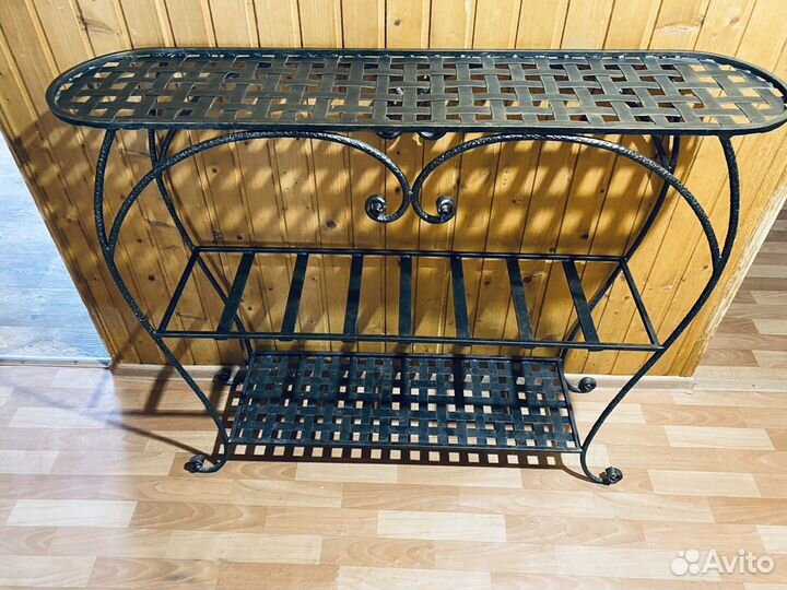 Полка кованная