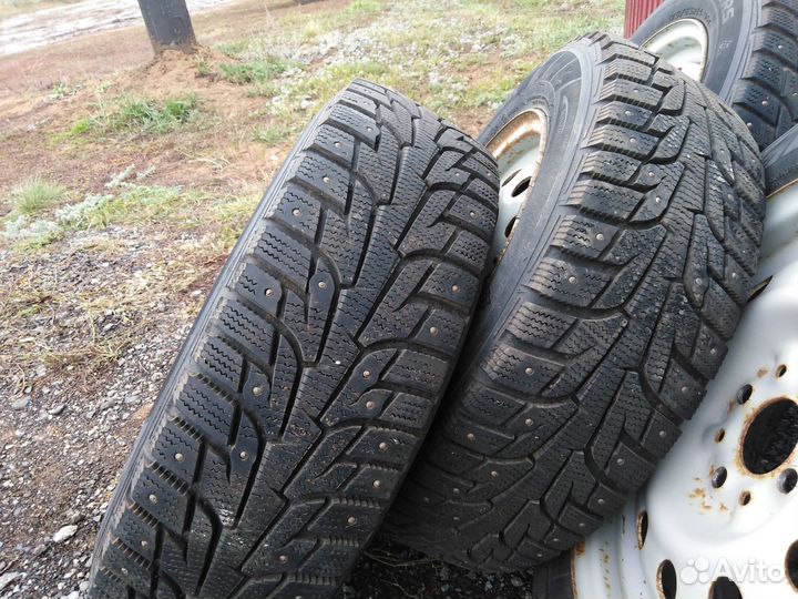 Hankook Winter I'Pike 175/65 R14