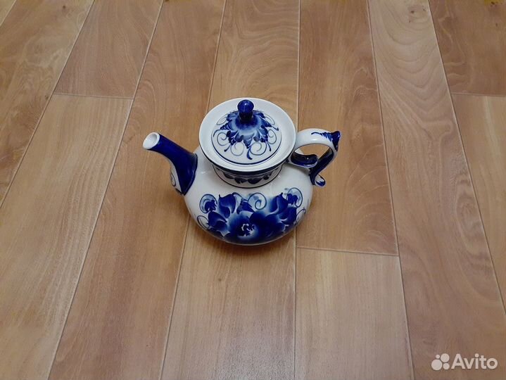 Заварной чайник. Настоящая Гжель. Авторский