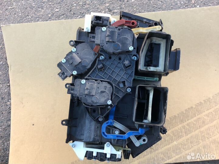 Радиатор корпус печки Audi A4 B8