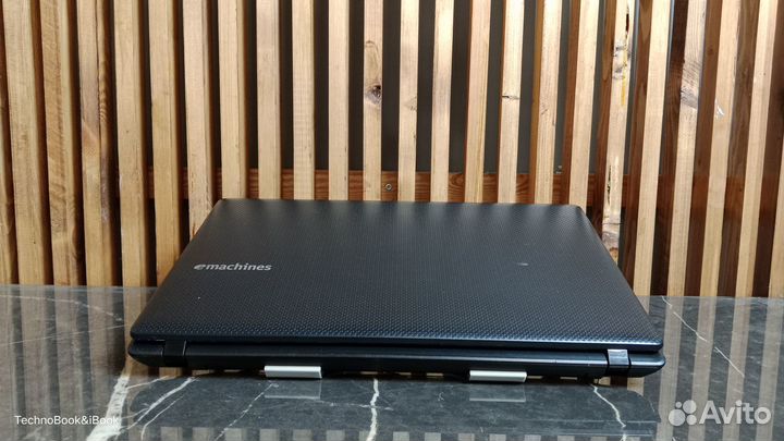 Ноутбук Acer Emachines E732G на SSD