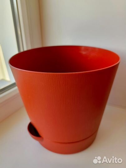Цветочные горшки пластиковые