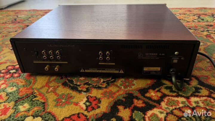 Фонокорректор Luxman E06