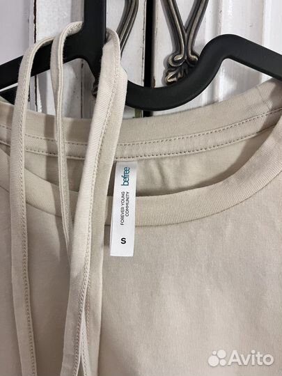 Кроп топ befree размер S (42-44) бежевый
