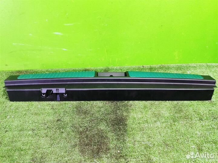 Обшивка задней панели Mercedes Benz ML W164 2007