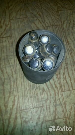 Болт для запаски