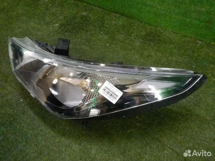 Фара левая Hyundai Solaris