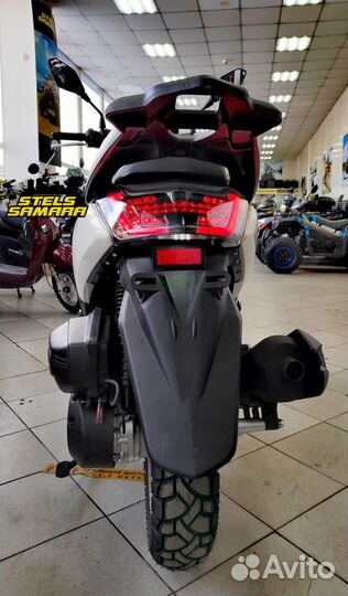 Скутер Vento Max 200