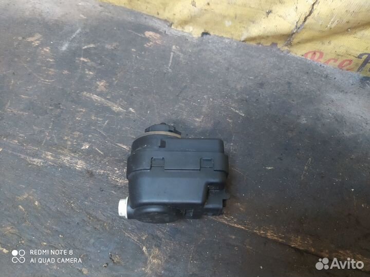 Корректор фары Peugeot 406