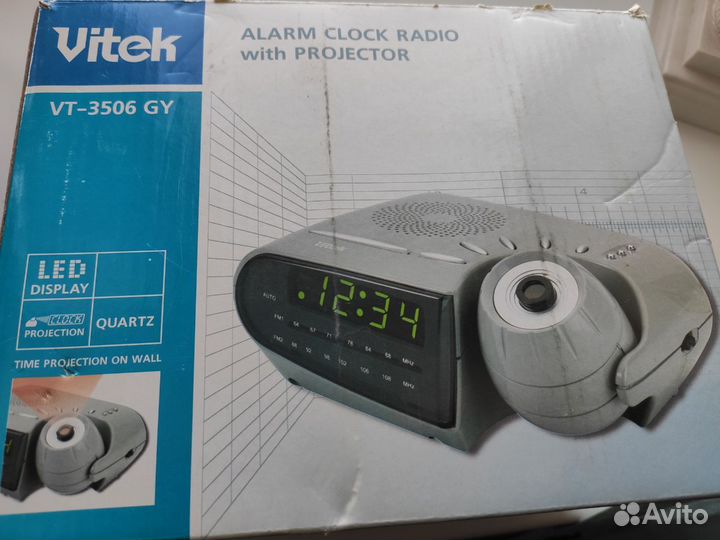Новые часы с проектором и радио Vitek